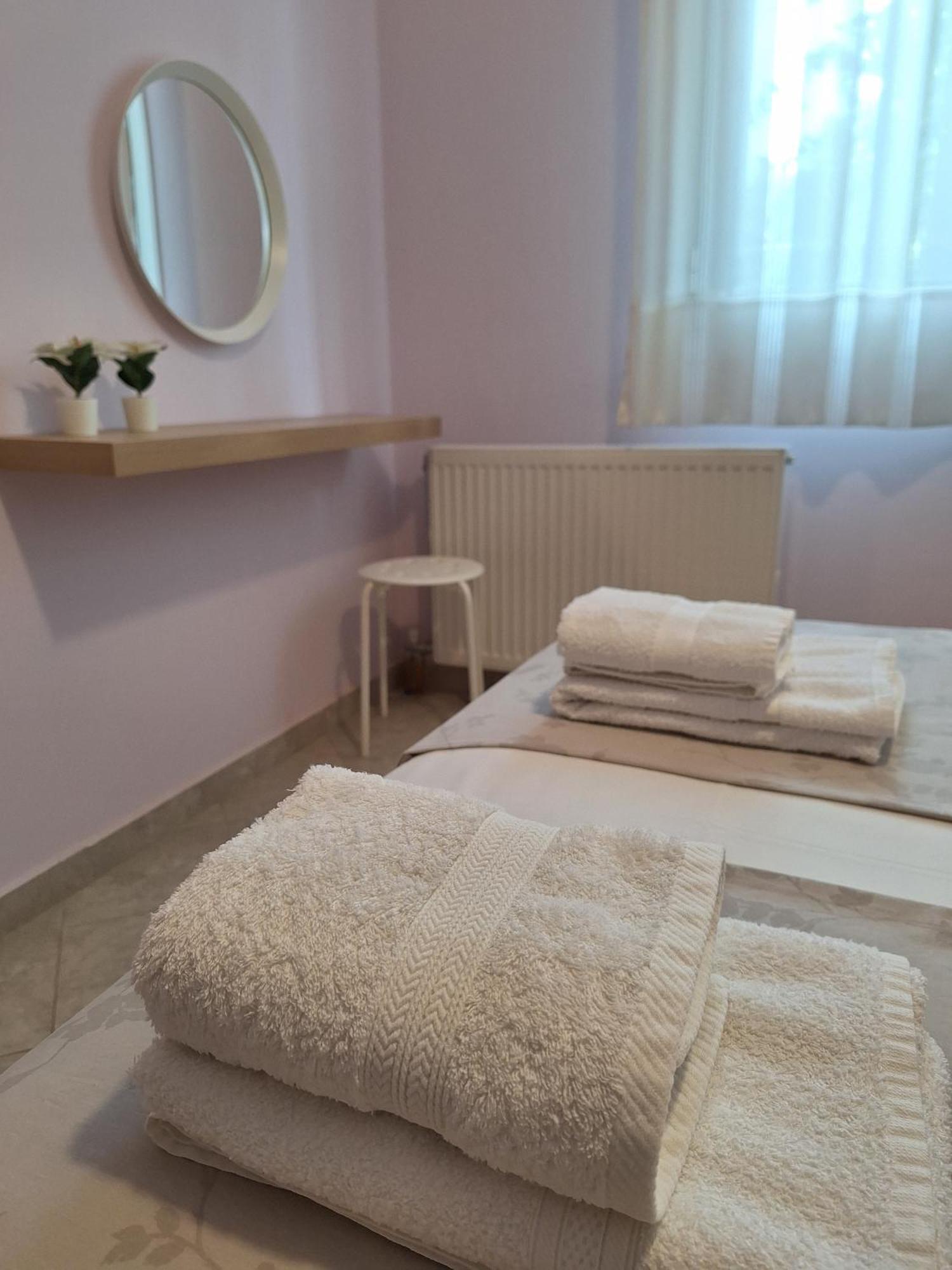 B&B One Воница Екстериор снимка