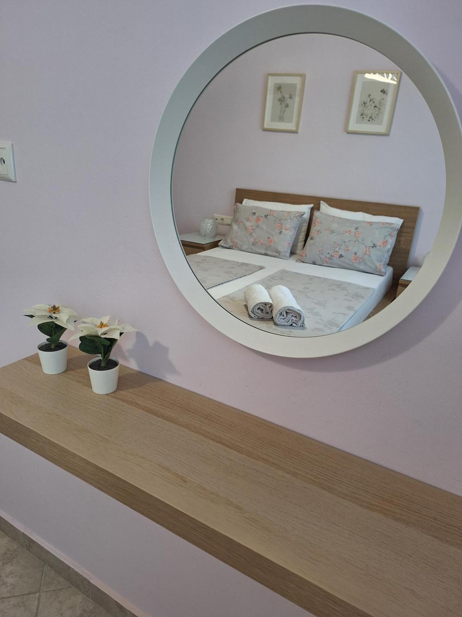 B&B One Воница Екстериор снимка