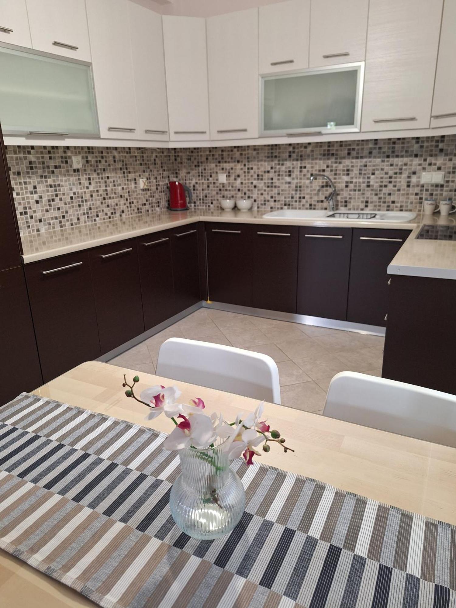 B&B One Воница Екстериор снимка